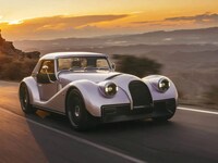 Juxtaposing Powerful Sportscars