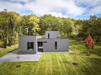 Art Gallery-Functioned Residences Image 2