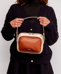 Spacious Crossbody Handbags Image 2