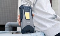 Off-Grid Entertainment Smartphones Image 1