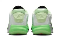 Neon-Tinged Basketball Shoes Image 2