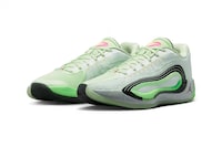 Neon-Tinged Basketball Shoes Image 4