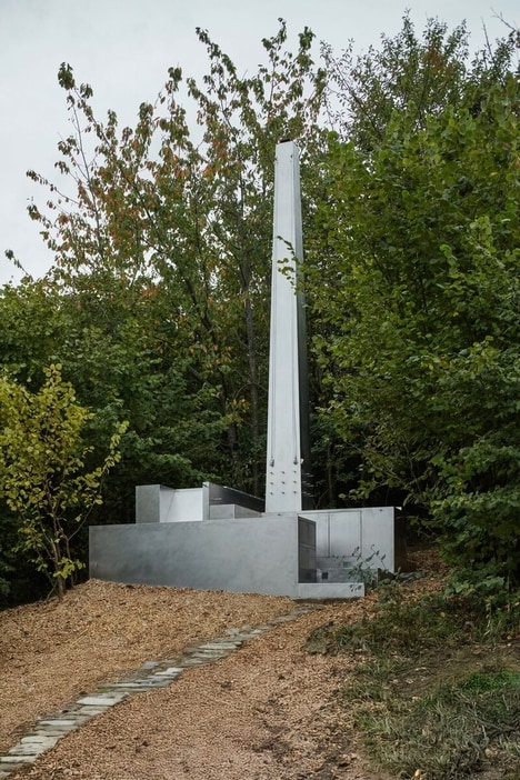 Open-Air Steel Living Space