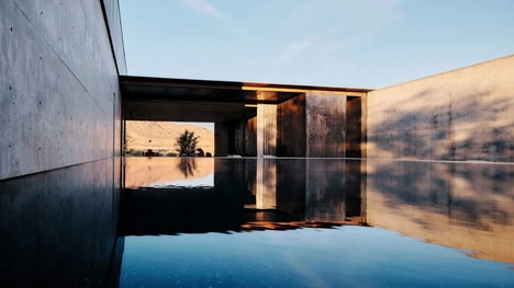 Water Basin-Based Modern Residences