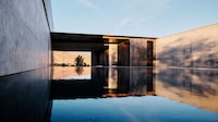 Water Basin-Based Modern Residences