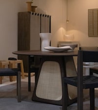 Sophisticated Table Designs Image 1