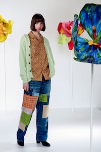 Bright Color-Based Spring Fashion Image 1