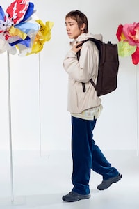 Bright Color-Based Spring Fashion Image 4