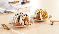 Churro-Flavored Chocalate Cakes Image 1