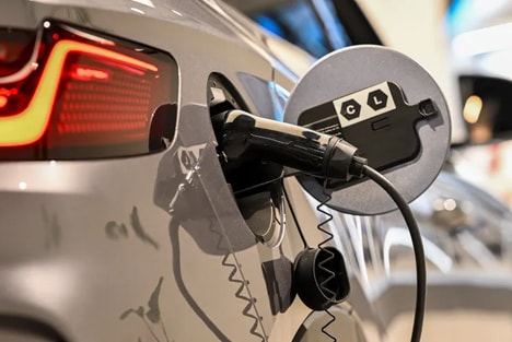 Ultra-Fast Charging Models