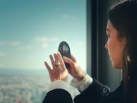 Pebble-Shaped Vlogging Cameras Image 2