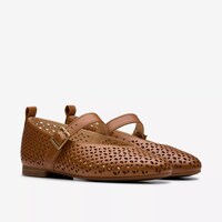Comfortable Spring-Forward Footwear Image 2