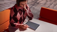 Eye-Friendly Paper-Like Tablets Image 4