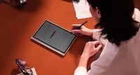 Eye-Friendly Paper-Like Tablets Image 6