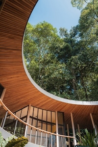 Doughnut-Shaped Elevated Houses Image 1