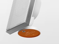 Minimal Elegant Desktop Speakers Image 3