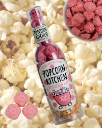 Pig-Themed Popcorn Snacks Image 1