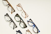 Stylish Retailer Eyewear Image 1
