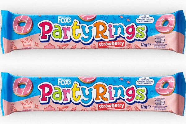 Fruity Icing-Topped Biscuits: Fox’s Party Rings Strawberry Responds to ...