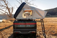 Branded EV Rooftop Tents
