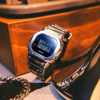 Timeless Metallic Watches Image 6