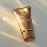 Luxury Self-Tanning Gels Image 2