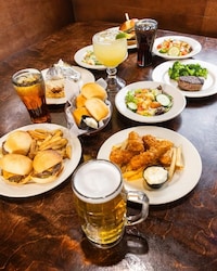 Low-Cost Three-Course Restaurant Meals Image 1