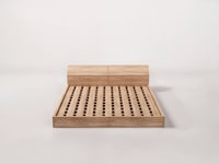 Pet-Accommodating Bed Frame Designs Image 3