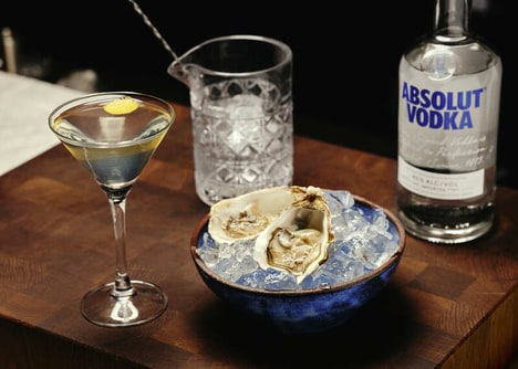 Shellfish-Inspired Cocktail Creations