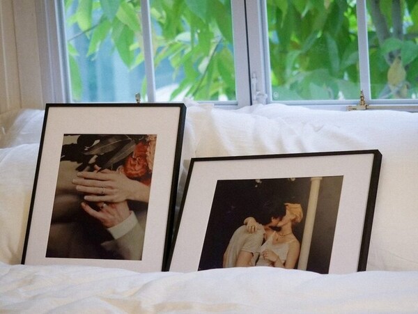 Full-Color E-Ink Artwork Displays
