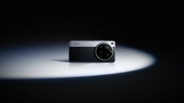 Camera-Inspired Sleek Smartphones