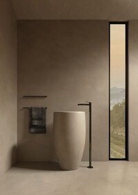Contemporary Sleek Mixer Taps Image 3