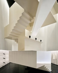 Staircase-Centric Flagship Stores Image 1