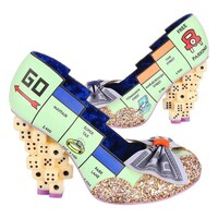 Board Game-Themed Dynamic Accessories Image 3