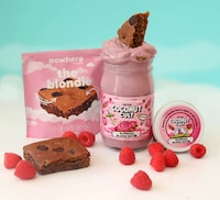 Blondie-Infused Probiotic Yogurts Image 1