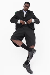 Stealthy Modern Monochromatic Fashion Image 4