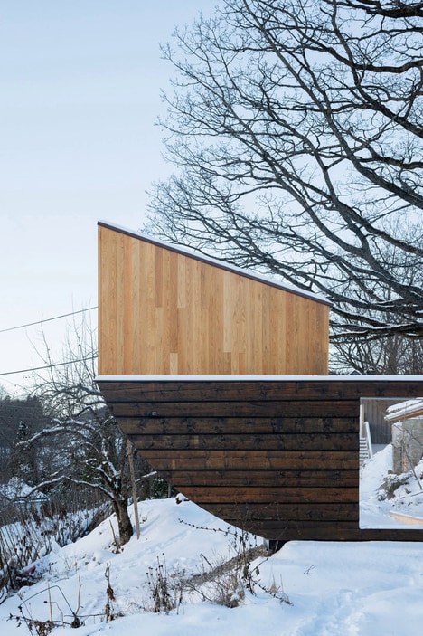Follie-Inspired Boat-Shaped Annexes