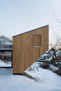 Follie-Inspired Boat-Shaped Annexes Image 2