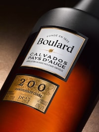 Exquisitely Aged Brandy Expressions Image 1
