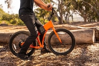 Folding Sport-Ready eBikes Image 5