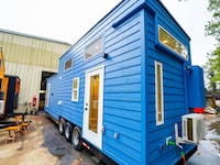 Peaceful Compact Vibrant Residences Image 2
