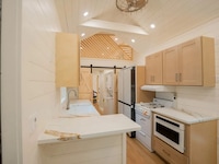 Peaceful Compact Vibrant Residences Image 3
