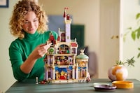 Whimsical Castle-Like Brick Sets Image 4