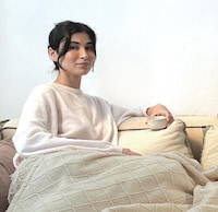 Sustainable Warmth Blankets Image 5