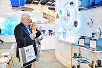 Hollow-Core Fiber Optic Innovations Image 2