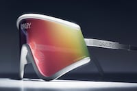 Sporty 70s Era Eyewear Image 2