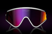 Sporty 70s Era Eyewear Image 3