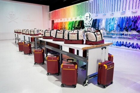 Customized Luggage Lines