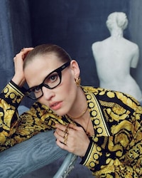 Luxury Statement Frames Image 8