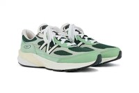 Avocado-Inspired Tonal Lifestyle Shoes Image 3